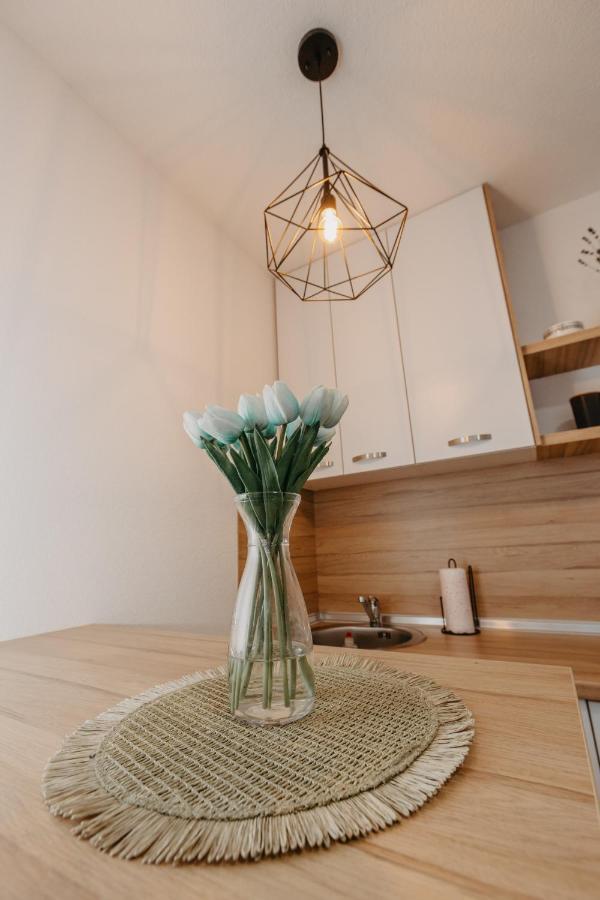 Stan Na Dan Flora Nevesinje Apartment Luaran gambar